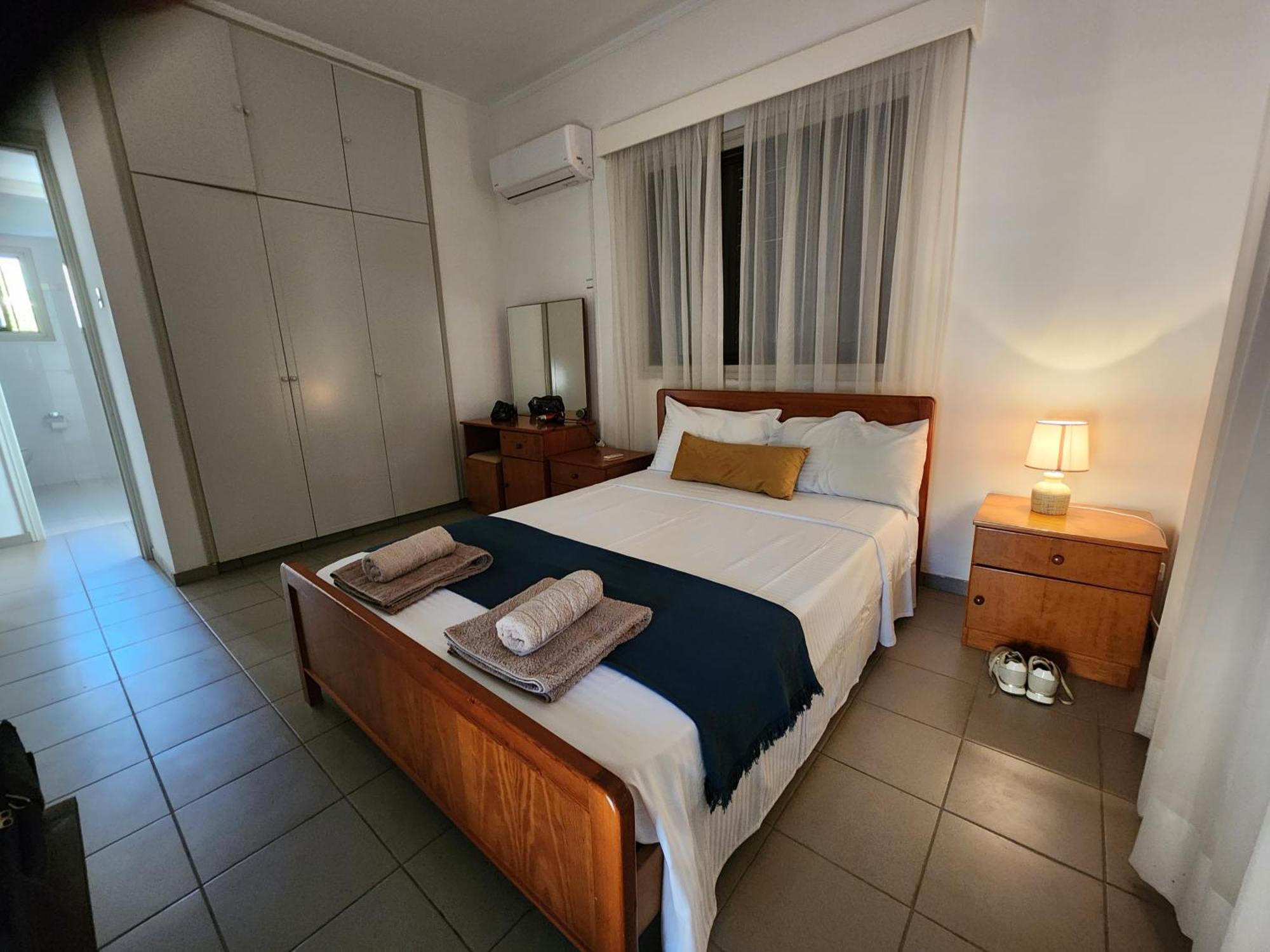 Serena Vacation Home Pomos Bagian luar foto