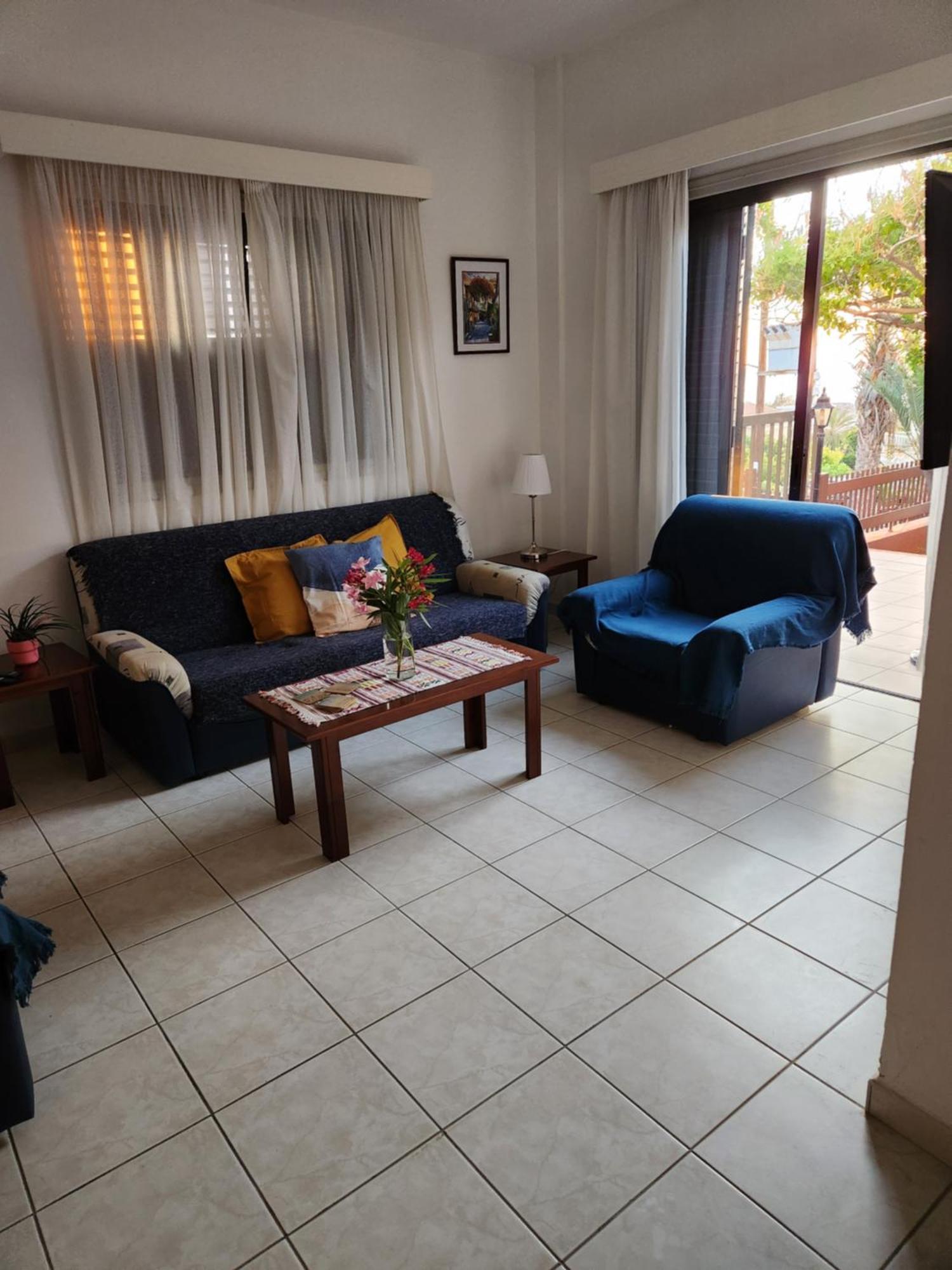 Serena Vacation Home Pomos Bagian luar foto