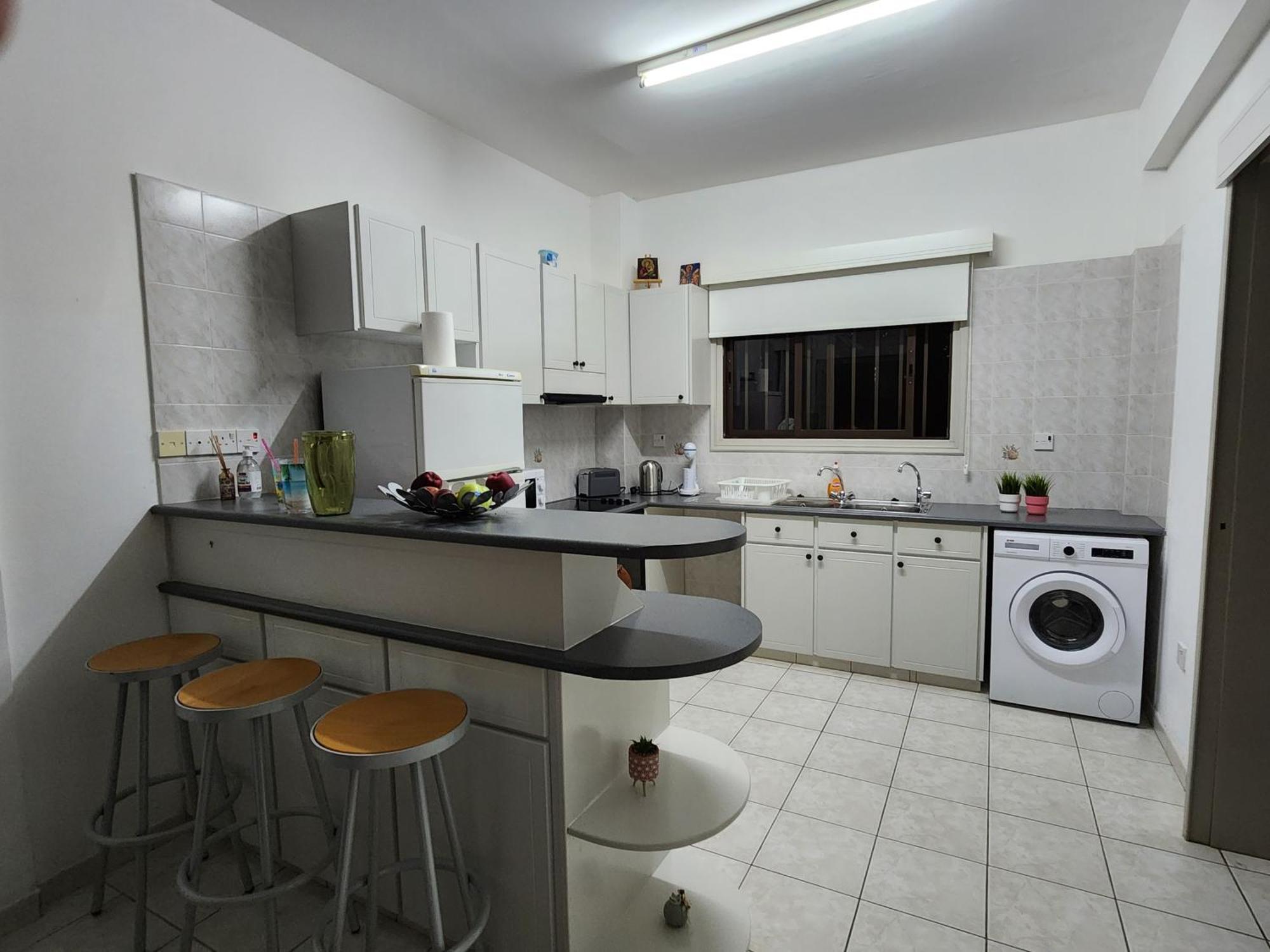 Serena Vacation Home Pomos Bagian luar foto